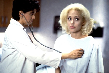 Жизнь, или Что-то вроде того, 2002 (англ. Life or Something Like It) 